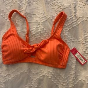 NWT - Xhilaration bikini top size D/DD in peach